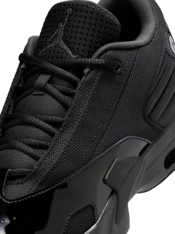 Men Jordan Max Aura 6 Sneakers