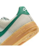 Men AIR FORCE 1 '07 LV8 Sneakers