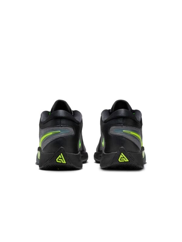 Men Giannis Freak 6 EP Sneakers