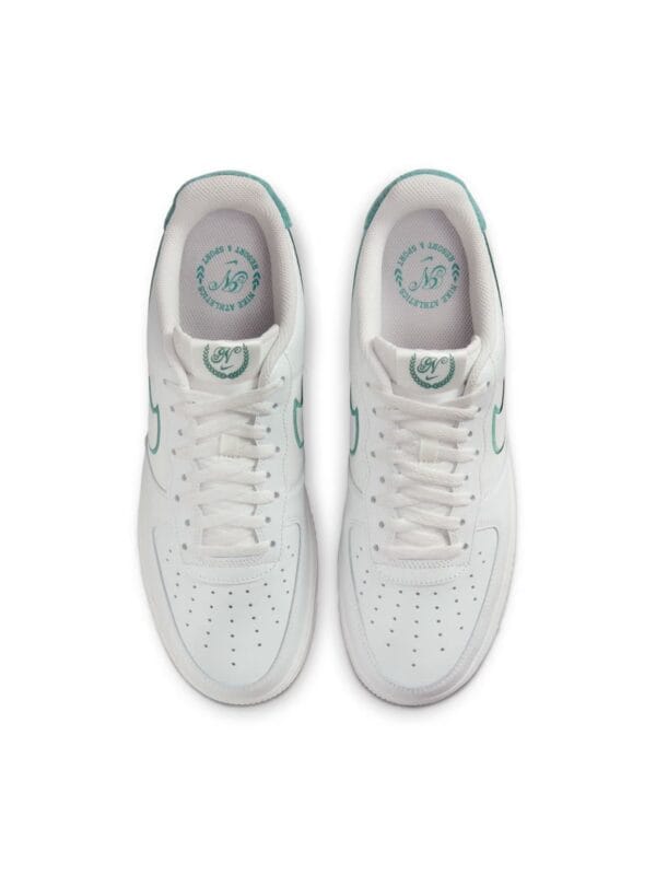 Men Air Force 1 '07 LV8 Sneakers