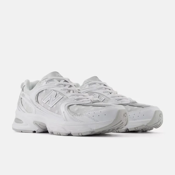 Unisex 530 Casual Sneakers